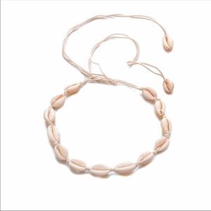 Puka shell necklace 🐚🐚